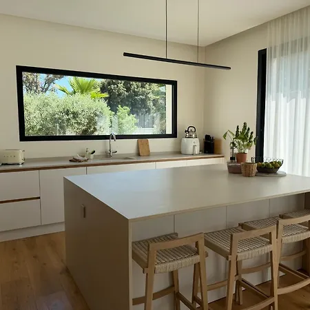 De Standing Familiale & Luxe Vila *